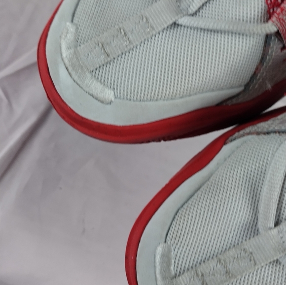 Nike Kyrie Irving Flytrap 6 Mens Size 7.5 Basketball Athletic Shoes (DM1125-002) - Picture 9 of 12